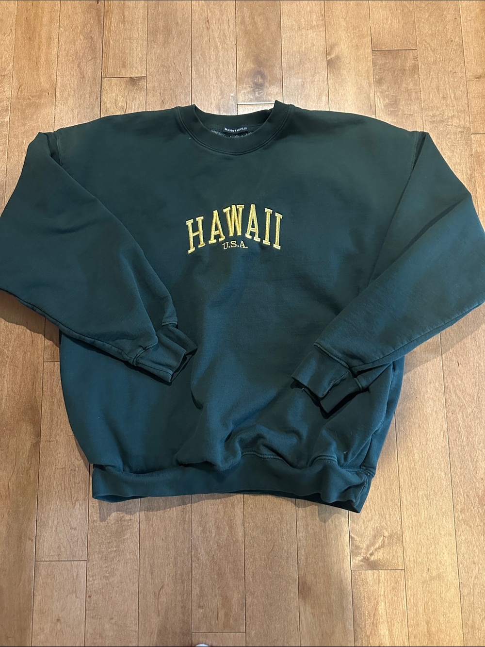 Brandy Melville Hawaii USA Crewneck Sweatshirt - Forest Green! Like New!